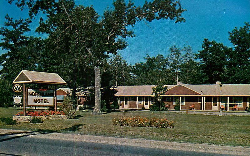 Alpine Country Inn (Northland Motel) - Old Postcard (newer photo)